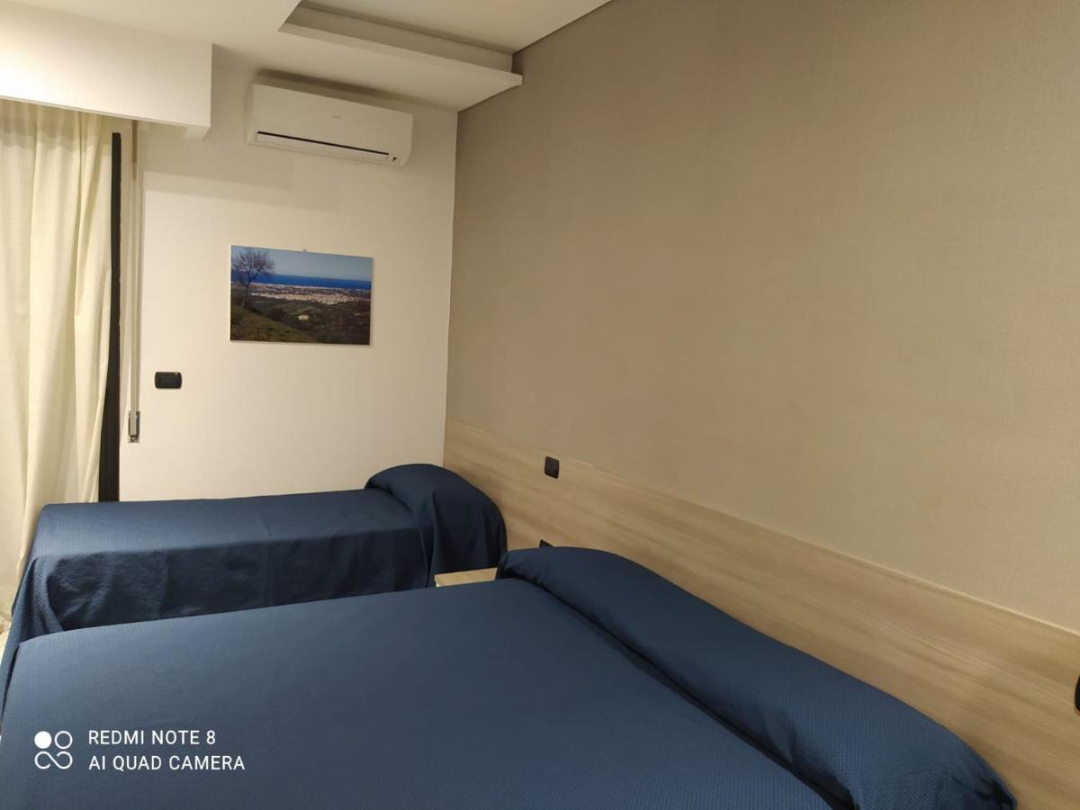 Hotel Poseidon Corigliano Calabro Bagian luar foto