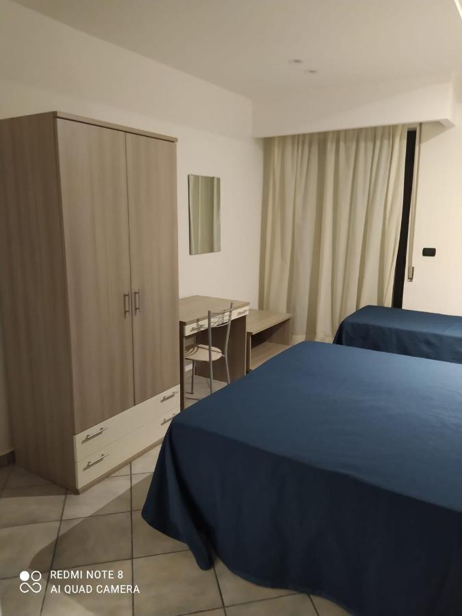 Hotel Poseidon Corigliano Calabro Bagian luar foto