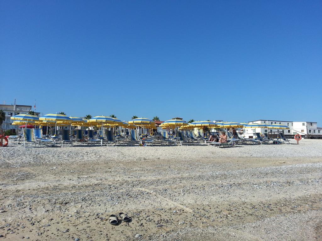 Hotel Poseidon Corigliano Calabro Bagian luar foto