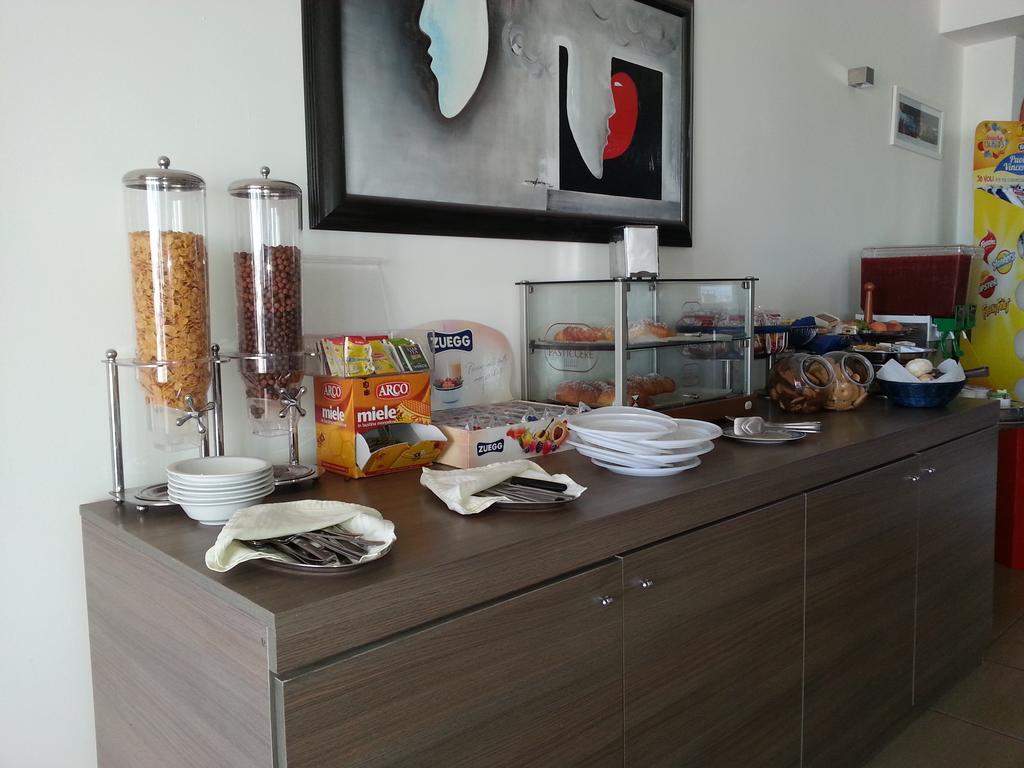 Hotel Poseidon Corigliano Calabro Bagian luar foto