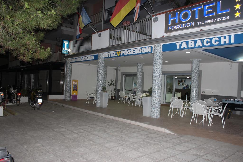 Hotel Poseidon Corigliano Calabro Bagian luar foto