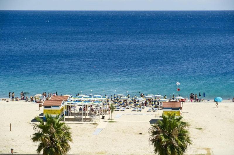 Hotel Poseidon Corigliano Calabro Bagian luar foto